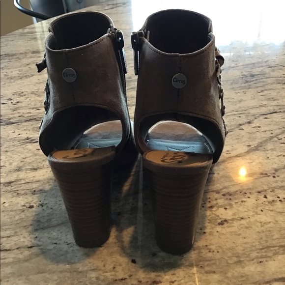 Open Toe Booties 7.5 - Picture 3 of 5